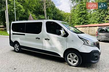 Мінівен Renault Trafic 2016 в 