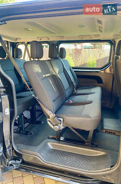 Мінівен Renault Trafic 2016 в 