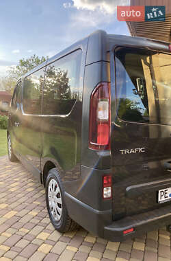 Мінівен Renault Trafic 2016 в 
