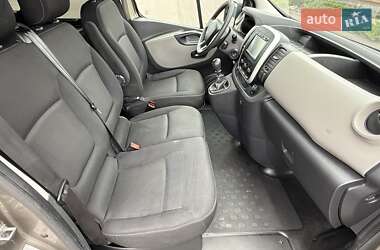 Мінівен Renault Trafic 2015 в 