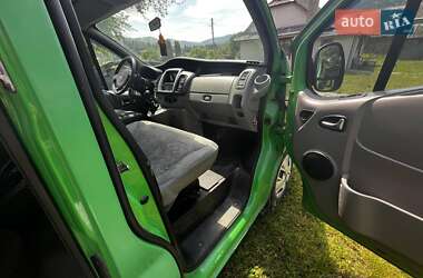 Мінівен Renault Trafic 2013 в 
