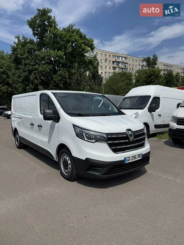 Грузовой фургон Renault Trafic 2021 в 