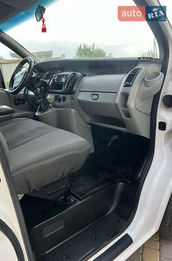 Минивэн Renault Trafic 2007 в 