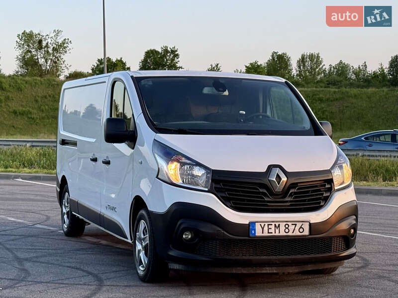 Грузовой фургон Renault Trafic 2016 в Полтаве