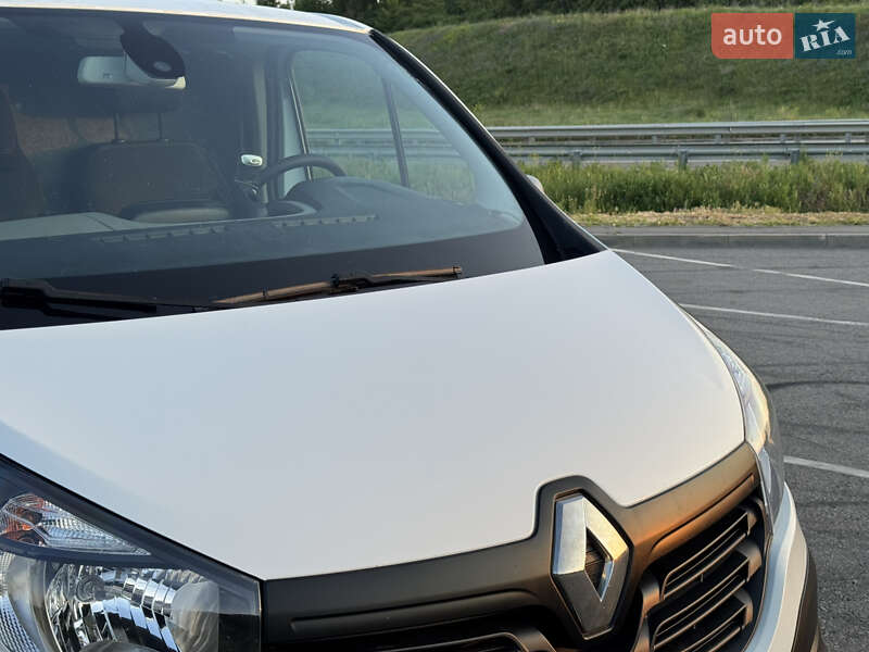 Грузовой фургон Renault Trafic 2016 в Полтаве