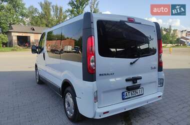 Минивэн Renault Trafic 2010 в 