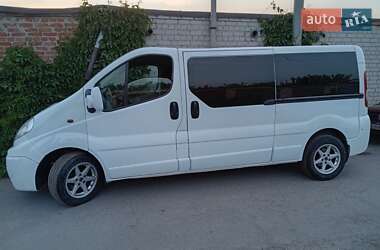 Мінівен Renault Trafic 2011 в 