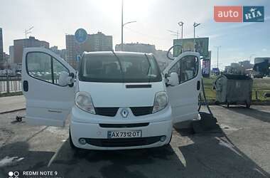 Мінівен Renault Trafic 2011 в 