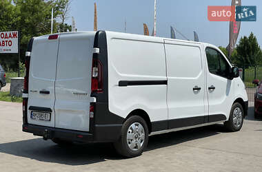 Грузовой фургон Renault Trafic 2016 в 