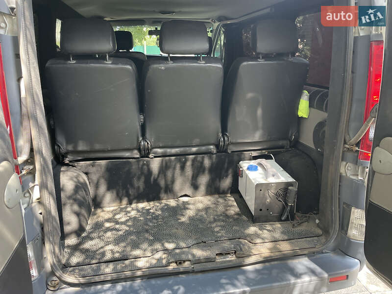 Минивэн Renault Trafic 2007 в Изюме