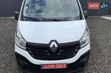 Грузопассажирский фургон Renault Trafic 2015 в 
