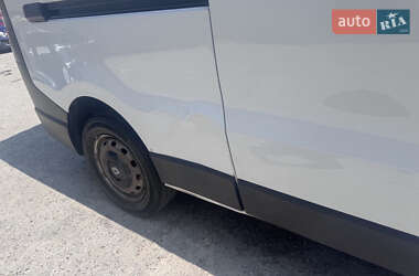 Грузовой фургон Renault Trafic 2017 в 