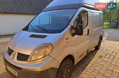 Грузовой фургон Renault Trafic 2007 в Долине