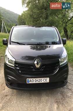Минивэн Renault Trafic 2015 в Деловом