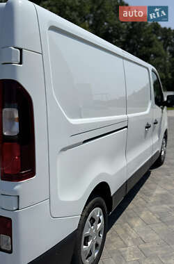 Грузовой фургон Renault Trafic 2022 в 