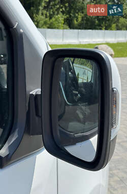 Грузовой фургон Renault Trafic 2022 в 