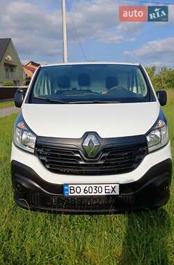 Грузовой фургон Renault Trafic 2016 в 