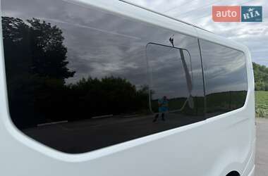 Минивэн Renault Trafic 2022 в 