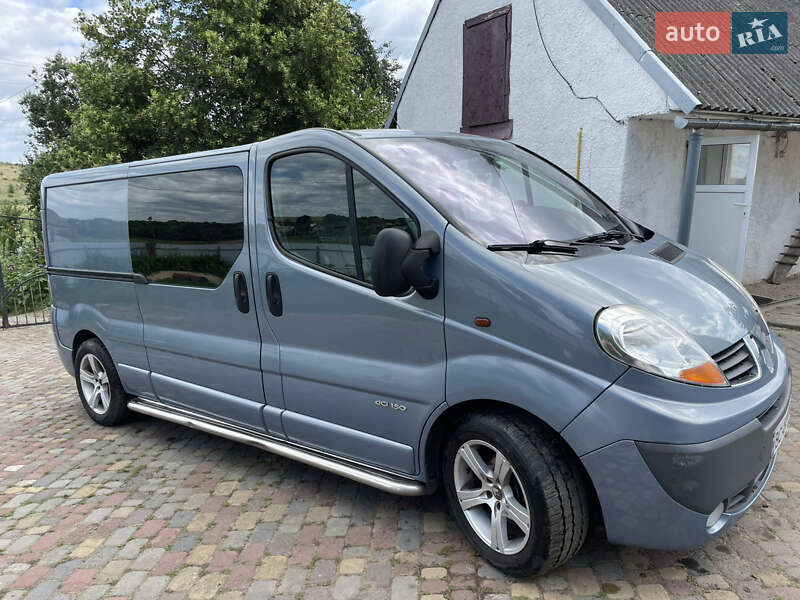 Вантажопасажирський фургон Renault Trafic 2007 в Городку