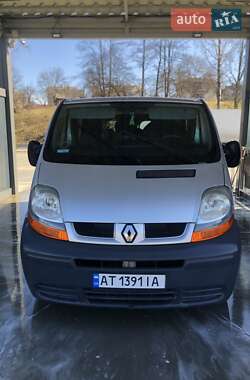Мінівен Renault Trafic 2006 в Долині
