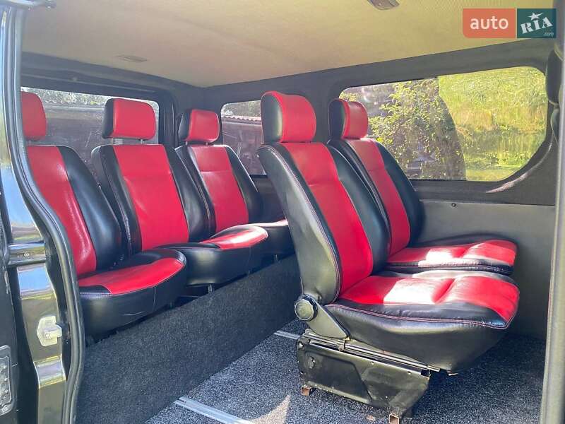 Мінівен Renault Trafic 2002 в Коломиї