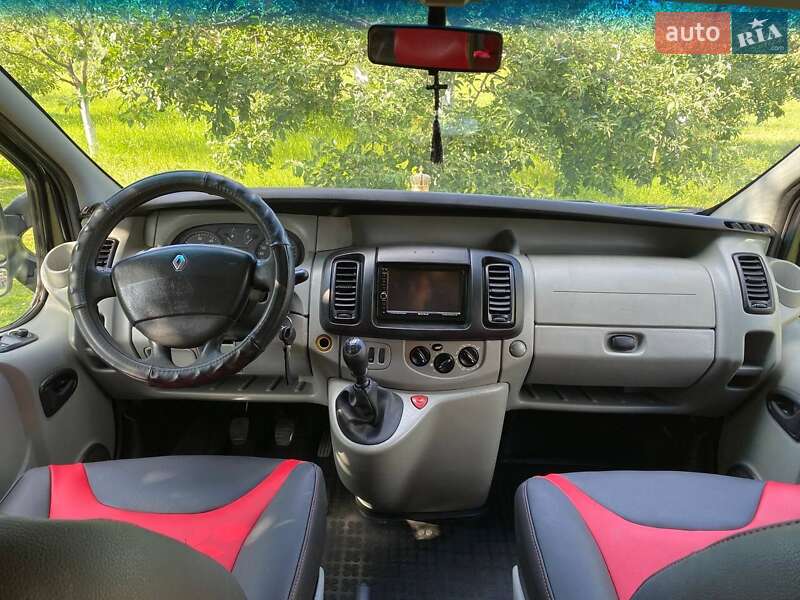 Мінівен Renault Trafic 2002 в Коломиї