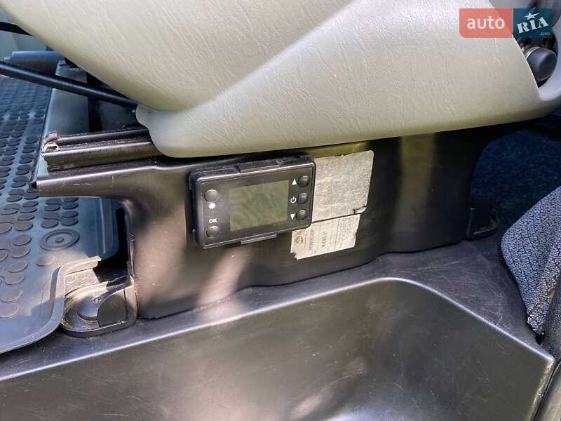 Мінівен Renault Trafic 2002 в Коломиї