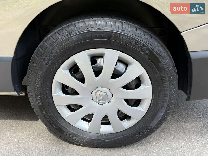 Минивэн Renault Trafic 2018 в Киеве