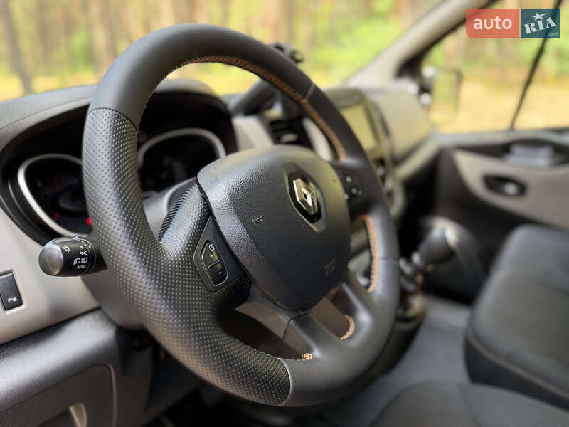 Минивэн Renault Trafic 2018 в Киеве