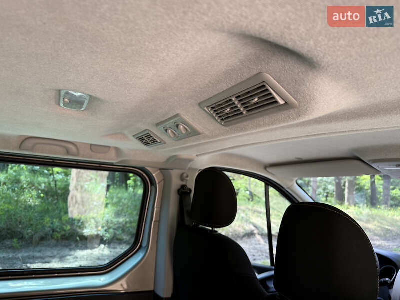 Минивэн Renault Trafic 2018 в Киеве