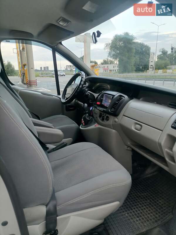 Мінівен Renault Trafic 2007 в Києві фото 7 Мінівен Renault Trafic 2007 в Києві