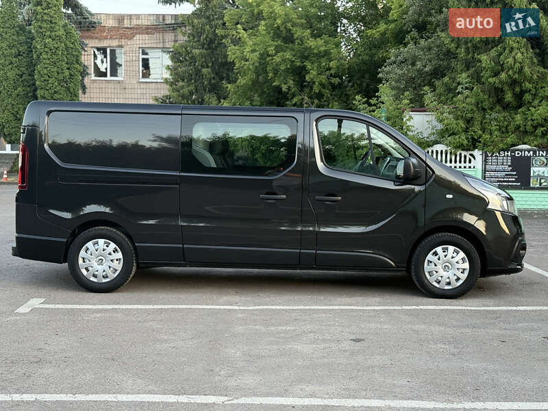 Минивэн Renault Trafic 2017 в Дубно