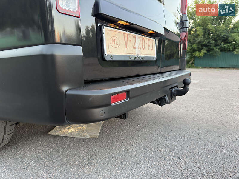 Минивэн Renault Trafic 2017 в Дубно