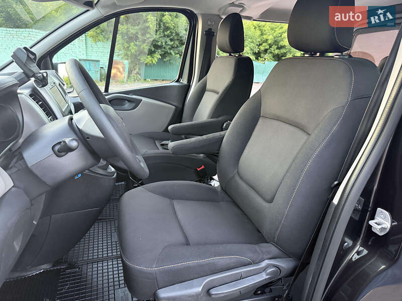 Минивэн Renault Trafic 2017 в Дубно