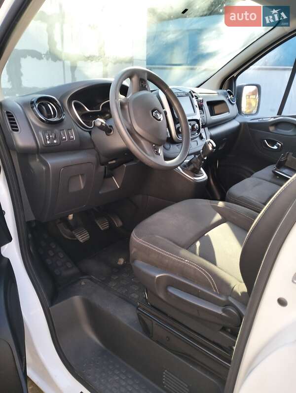 Вантажопасажирський фургон Renault Trafic 2019 в Одесі