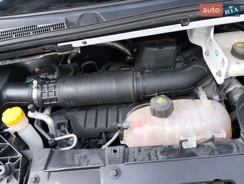 Вантажопасажирський фургон Renault Trafic 2019 в Одесі