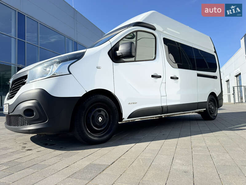 Минивэн Renault Trafic 2016 в Ивано-Франковске