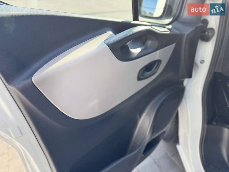 Минивэн Renault Trafic 2016 в Ивано-Франковске