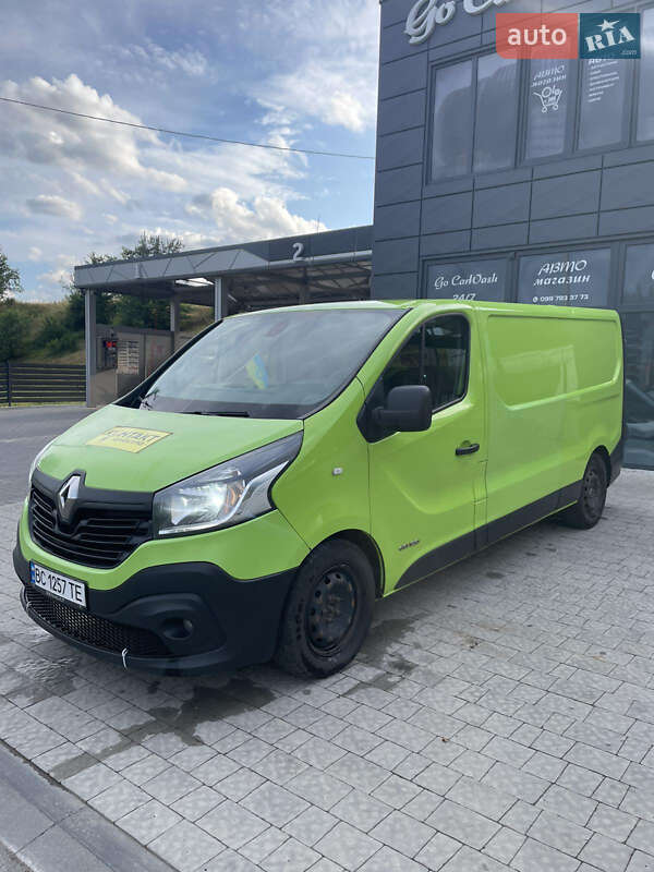 Вантажний фургон Renault Trafic 2016 в Львові