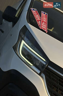 Грузовой фургон Renault Trafic 2020 в 