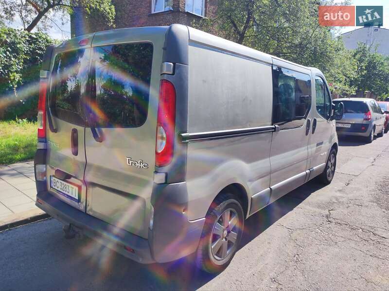 Минивэн Renault Trafic 2008 в Львове