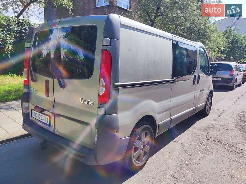 Минивэн Renault Trafic 2008 в Львове