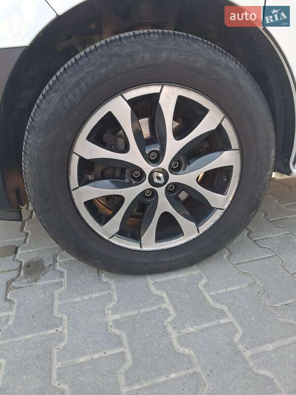 Минивэн Renault Trafic 2015 в Львове фото 12 Минивэн Renault Trafic 2015 в Львове