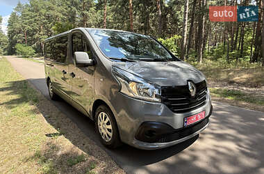 Минивэн Renault Trafic 2017 в 