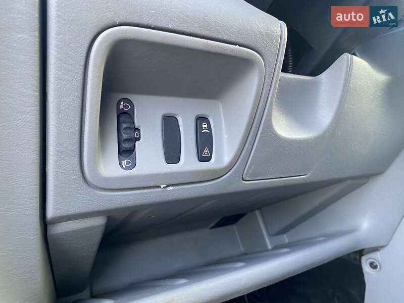 Грузовой фургон Renault Trafic 2013 в Радивилове