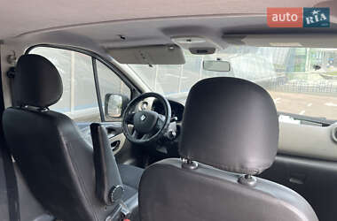 Мінівен Renault Trafic 2015 в 