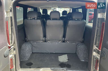 Мінівен Renault Trafic 2015 в 