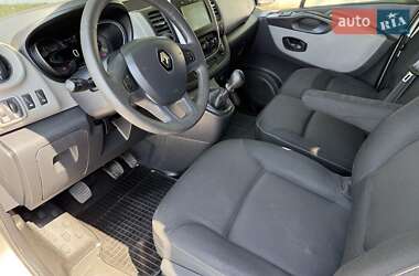 Минивэн Renault Trafic 2015 в 