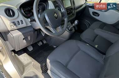 Минивэн Renault Trafic 2015 в 