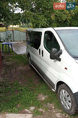 Минивэн Renault Trafic 2003 в 